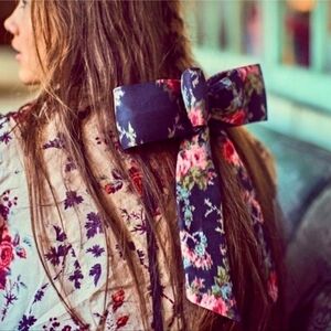 NWT Loveshackfancy 🎀 Lorna Barrette Floral Black Coffee Bow Hair clip
